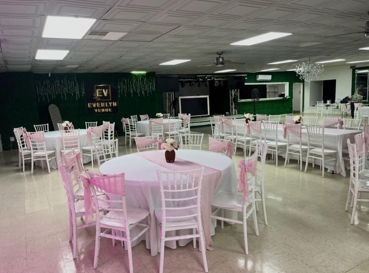 200 guests. One dance floor.
